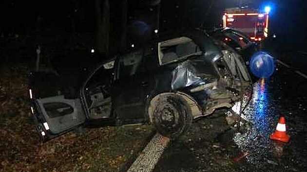 Řidič ujížděl policii na Rychnovsku, havaroval. (18. listopadu 2021)