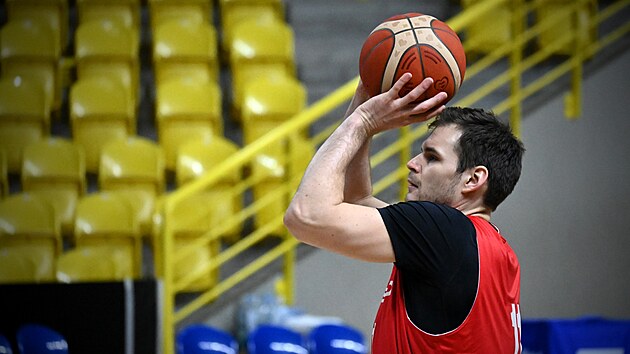 Jaromr Bohak na trninku eskch basketbalist