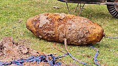 V Plesné na pozemku rodinného domu byla nalezena cca 100kg puma z 2. světové...