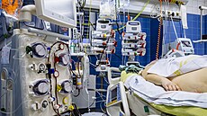 Nemocnice v Uherském Hradišti má k pátku 112 covidových pacientů, z toho 16...