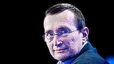 Úterním hostem pořadu Rozstřel Vladimíra Vokála je mikrobiolog a autor petice...