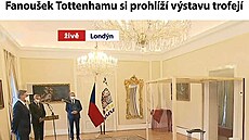 Zemanova ochranná vitrína poslouila i k ironickému vtipu na neúspchy...