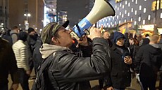 Obyvatelé Rotterdamu protestují také proti návrhu vlády přestat uznávat... | na serveru Lidovky.cz | aktuální zprávy