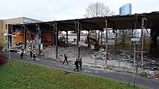 V Olomouci je v plném proudu demolice budov bývalé diskotéky Dance Hall Envelopa a tělocvičny Akademik sport centrum Univerzity Palackého.