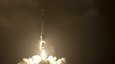 Start rakety Falcon 9 v rámci mise DART