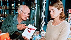 Ralf Wolter a Anja Klingová ve filmu Srdce v plamenech (2002)