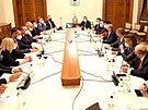 Nastupující premiér Petr Fiala svolal neformální jednání budoucí vlády. (30....