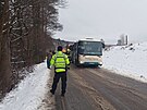 Na Chrudimsku havaroval autobus se tyiadvaceti dtmi.