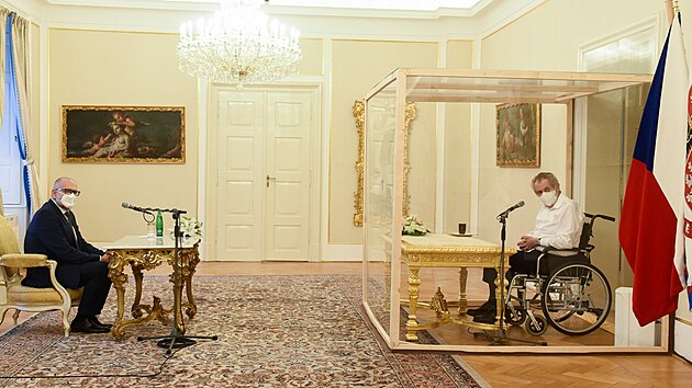 Prezident Milo Zeman pijal na zmku v Lnech kandidta na ministra pro evropsk zleitosti za hnut STAN Mikule Beka.