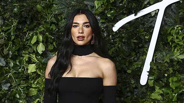 Dua Lipa na Fashion Awards (Londn, 29. listopadu 2021)