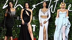Celebrity na Fashion Awards (Londýn, 29. listopadu 2021)