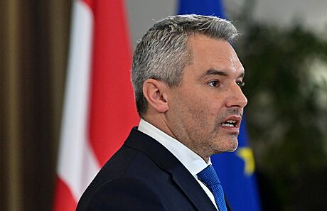 Nový rakouský kanclé Karl Nehammer (3. prosince 2021)