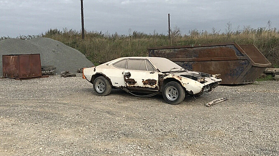 Vrak Ferrari Dino 308 GT4 na prodej