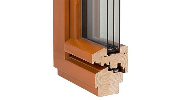 Dřevěná okna s originální dřevěnou okapnicí