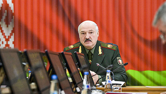 Lukašensko se chlubil bombardéry pro atomovky, ač jsou 10 let mimo provoz