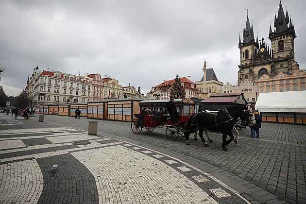 Firma dluží Praze za pronájem domu na Staroměstském náměstí desítky milionů