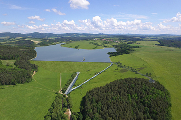 Vizualizace plánované podoby Vlachovické přehrady.