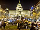 Vánoní trhy v centru Prahy se pejmenovaly na Václavské. (2. prosince 2021)