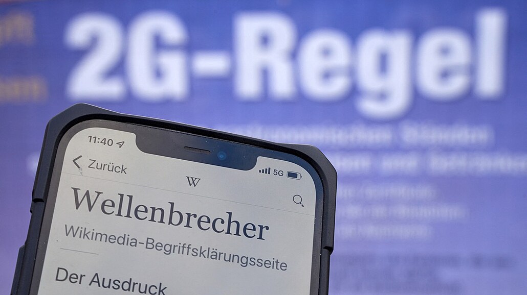 Německým slovem roku 2021 se stal výraz Wellenbrecher označující opatření proti...