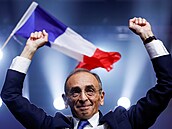 Kontroverzní kandidát na francouzského prezidenta Éric Zemmour oznámil v Pa�í�i...
