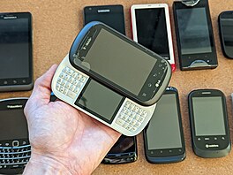 Smartphony z roku 2011