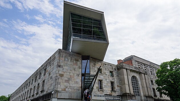 Kongresov hala v nmeckm Norimberku, kterou nechali vybudovat nacist. Na snmku je nov pistavn dokumentan centrum. (10. ervna 2019)