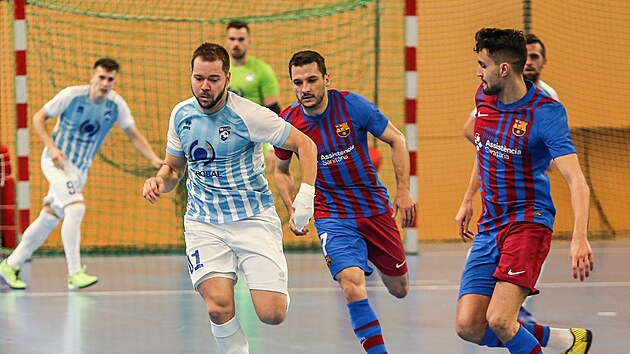 Momentka z utkn futsalov Ligy mistr mezi Plzn a Barcelonou