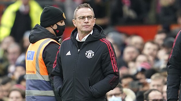 Nov trenr Manchesteru United Ralf Rangnick ped zpasem proti Crystal Palace.