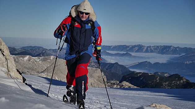 Cestovatel Petr Hork vyrazil na konci loskho roku na velkou polrn expedici do Antarktidy. Jeho clem byla nejvy hora kontinentu Mount Vinson a pot jin pl.