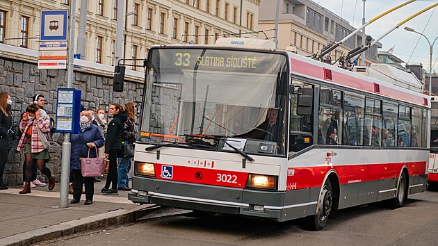 Mezi brnnsk linky, kter budou jezdit mn asto, pat i trolejbusov slo 33, kter spojuje hlavn ndra se Slatinou.