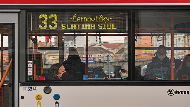 Mezi brněnské linky, které budou jezdit méně často, patří i trolejbusová číslo 33, která spojuje hlavní nádraží se Slatinou.
