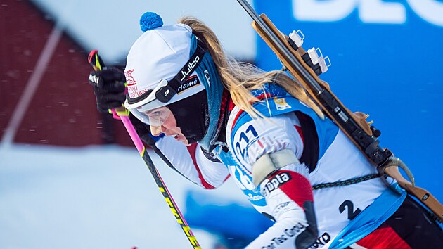 Eva Puskarkov na trati sprintu ve vdskm stersundu.