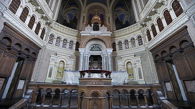Rekonstrukce interiru Velk synagogy v Plzni se bl ke svmu konci, otevt se m na jae ptho roku. (29. 11. 2021)