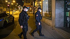 Policie kontroluje restaurace, které musí mít kvůli vládnímu nařízení zavřeno... | na serveru Lidovky.cz | aktuální zprávy