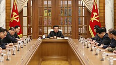 Severokorejský v�dce Kim �ong-un na zasedání funkcioná�� Strany práce (1....
