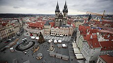 Na Staromstském námstí v Praze probhlo bourání a demontování stánk...