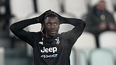 Moise Kean z Juventusu se drí za hlavu po zahozené anci v zápase s Malmö.