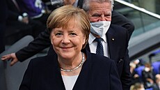 Dosluhující německá kancléřka Angela Merkelová ve Spolkovém sněmu, kde se volil...