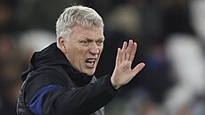 Trenér fotbalist West Hamu David Moyes bhem utkání s Brightonem.