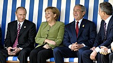 N�mecká kanclé�ka Angela Merkelová s ruským prezidentem Vladimirem Putinem,...