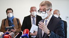Premiér Andrej Babiš vystoupil na tiskové konferenci k znovuvybudování...