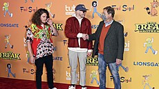 Zleva: Blake Anderson, Pete Davidson a John Goodman (Los Angeles, 6. prosince...