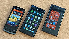 Nokia 700 se Symbianem, N9 s MeeGo a Lumia 800 s Windows Phone