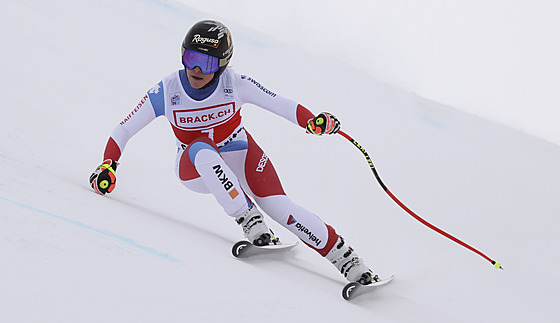Lara Gutová-Behramiová na trati superobího slalomu ve Svatém Moici.