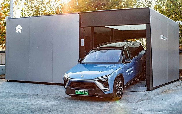 Čínská elektroauta mají náskok. Tlačí na Muskovu Teslu a ve výrobě vozů překonala i Japonce