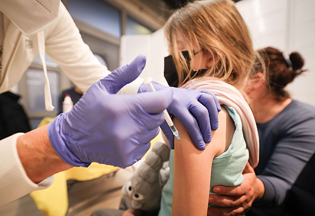 Čas bludů. Epidemie covidu-19 je za námi a popírači zvedají hlavu