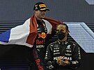DVA RIVALOVÉ. Historickou sezonu formule 1 ovládl Max Verstappen, Lewis...