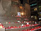<p>Lidé si zítra na celém světě připomenou desáté výročí úmrtí
prezidenta Václava Havla.</p>