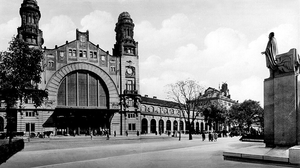 100 yıl önce bakanın personeline Wilson İstasyonunu elektriklendirin çağrısında bulundu