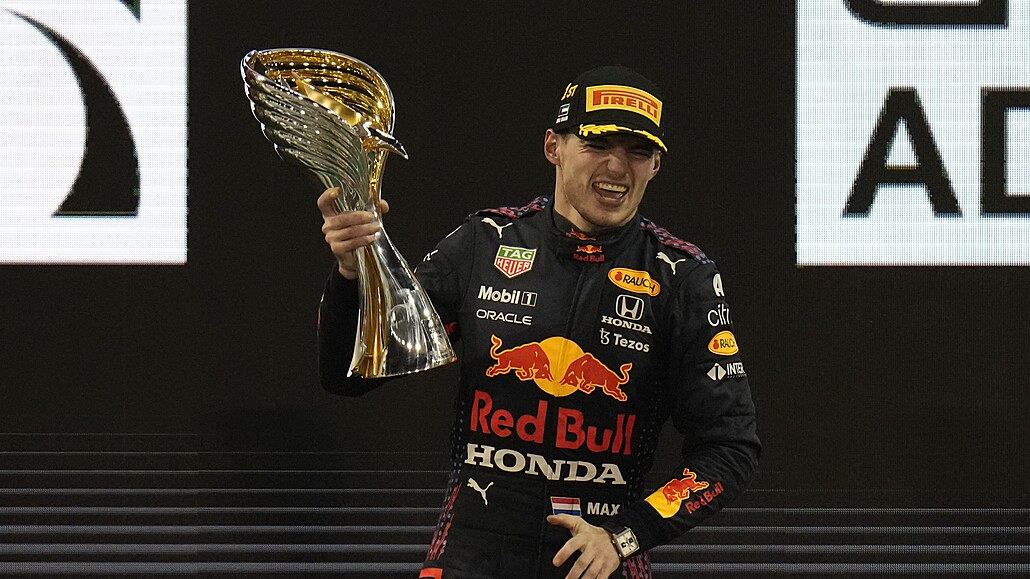 Max Verstappen slaví zisk titulu mistra svta formule 1.